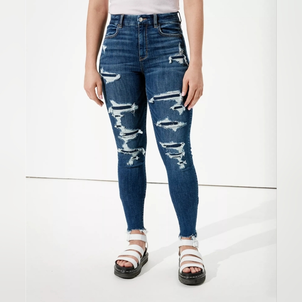 American Eagle Jeans Women’s Distressed Stretchy Blue Size 8